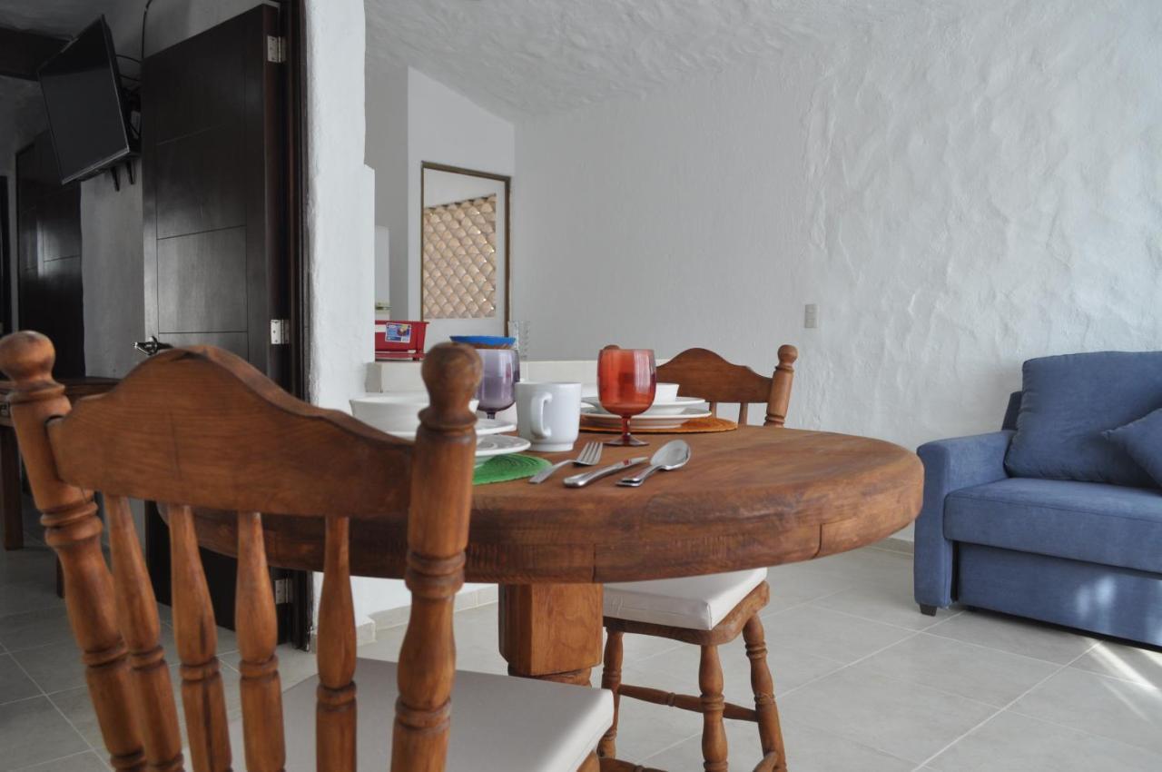 Petit Hotel Pilitas (Adults Only) Puerto Vallarta Bagian luar foto